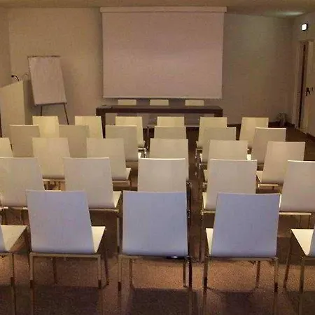 4 Viale Masini Design 4* Bologna